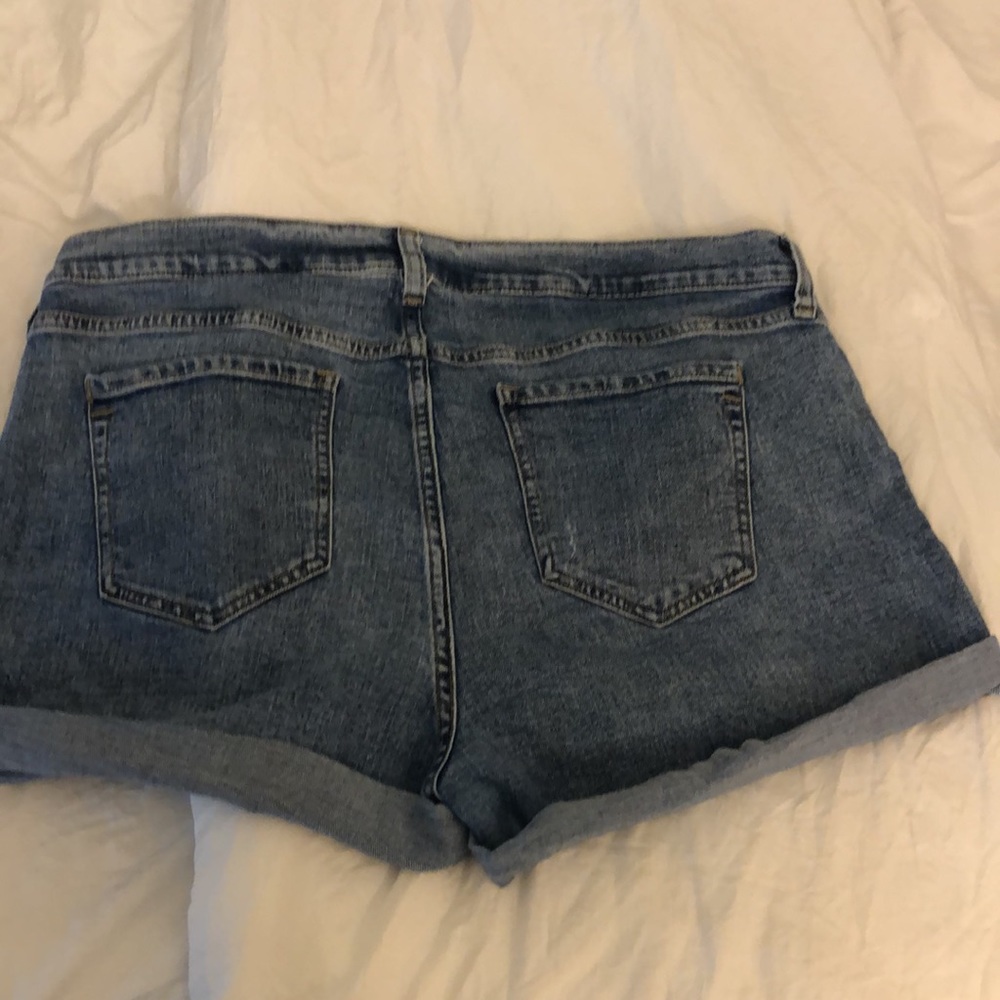 Old Navy Shorts - Picture 4 of 4